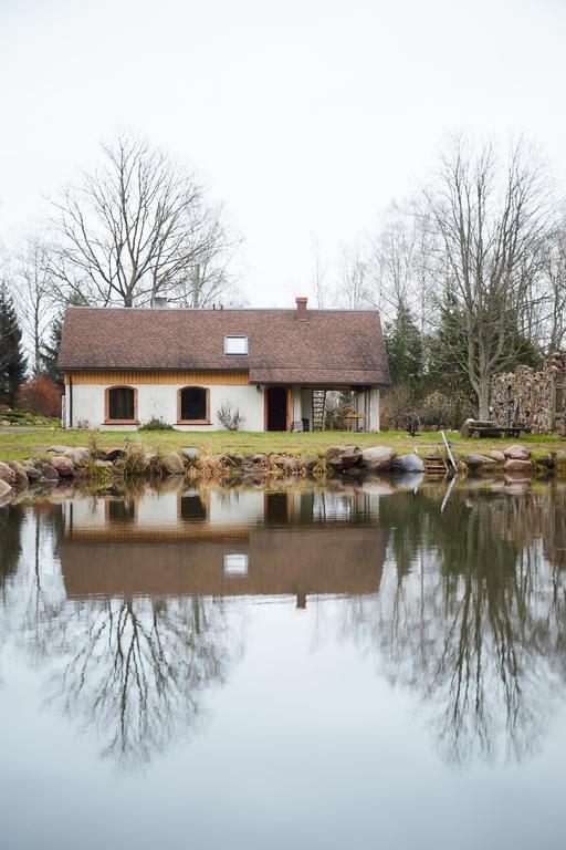 Atputas Vieta Raudini Hotel Kaltene Buitenkant foto